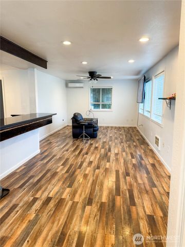 1025 E Street, Centralia, WA 98531