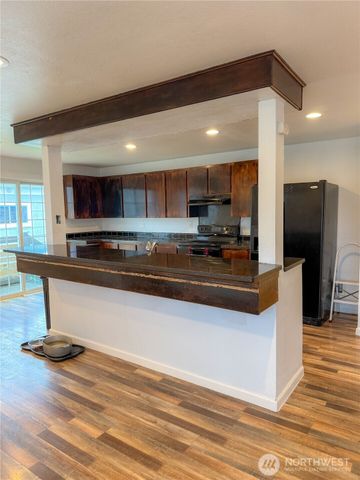 1025 E Street, Centralia, WA 98531