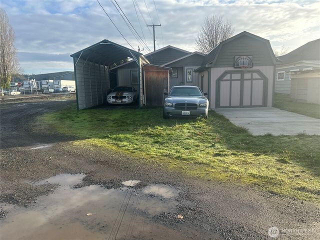 1025 E Street, Centralia, WA 98531