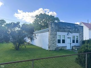 705 S Grace Avenue, Crawfordsville, IN 47933