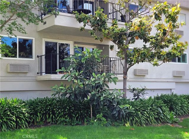 2369 Via Mariposa E. 1-D, Laguna Woods, CA 92637