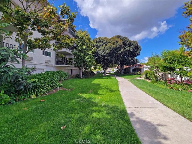 2369 Via Mariposa E. 1-D, Laguna Woods, CA 92637