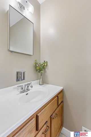 1608 Lincoln Road, Bellevue, NE 68005