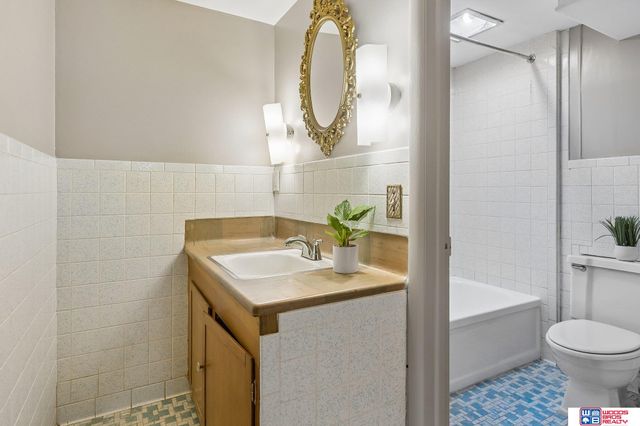 1608 Lincoln Road, Bellevue, NE 68005