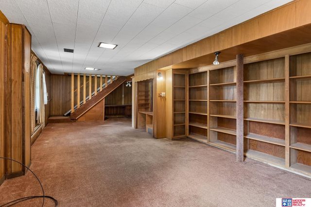 1608 Lincoln Road, Bellevue, NE 68005