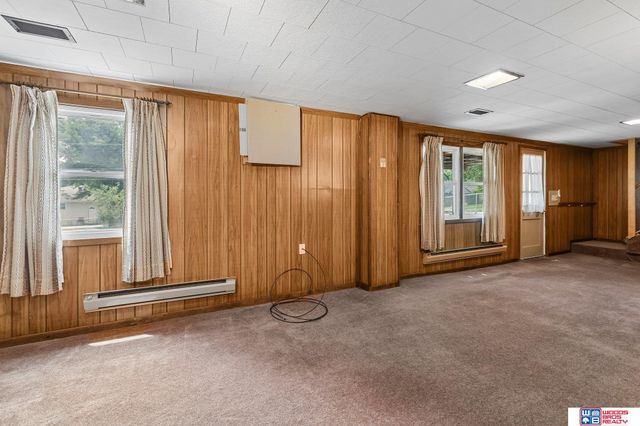 1608 Lincoln Road, Bellevue, NE 68005