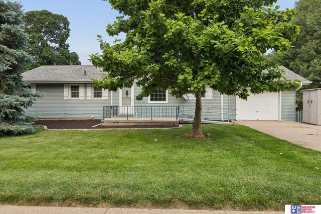 1608 Lincoln Road, Bellevue, NE 68005