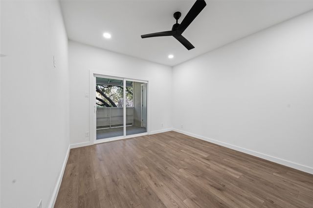 8601 Park Lane 121, Dallas, TX 75231