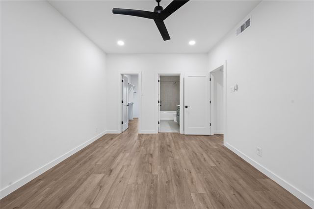 8601 Park Lane 121, Dallas, TX 75231