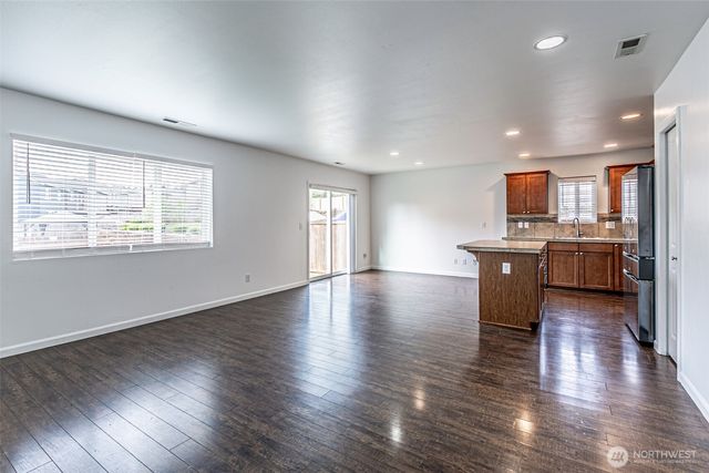 2156 66th Street SE, Auburn, WA 98092