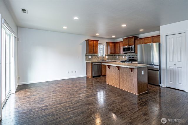 2156 66th Street SE, Auburn, WA 98092