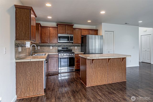 2156 66th Street SE, Auburn, WA 98092