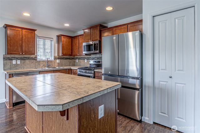 2156 66th Street SE, Auburn, WA 98092