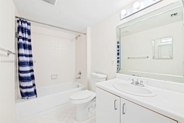 1501 SW 131st Way 405P, Pembroke Pines, FL 33027