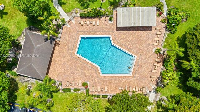 1501 SW 131st Way 405P, Pembroke Pines, FL 33027