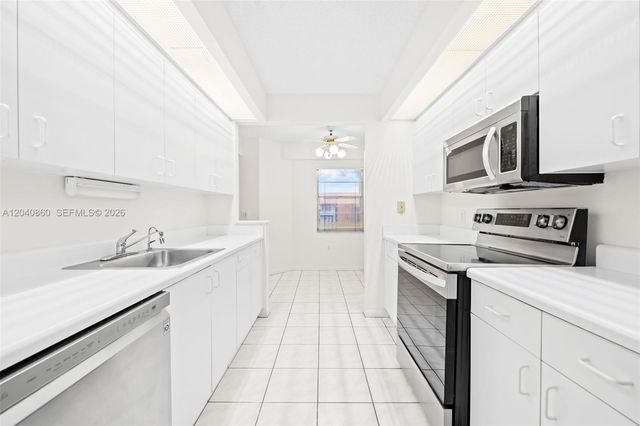 1501 SW 131st Way 405P, Pembroke Pines, FL 33027