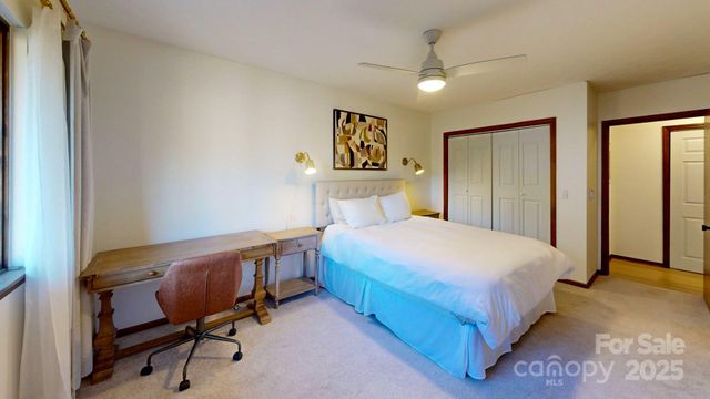 50 Maxine Lane 104, Hendersonville, NC 28739