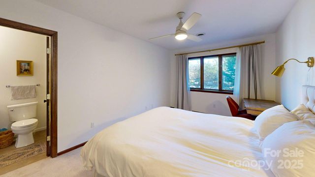 50 Maxine Lane 104, Hendersonville, NC 28739