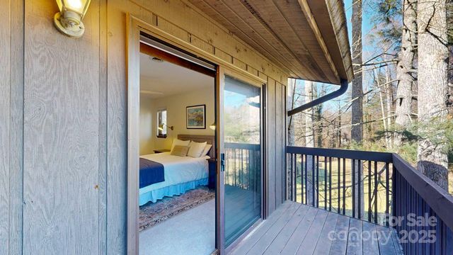 50 Maxine Lane 104, Hendersonville, NC 28739