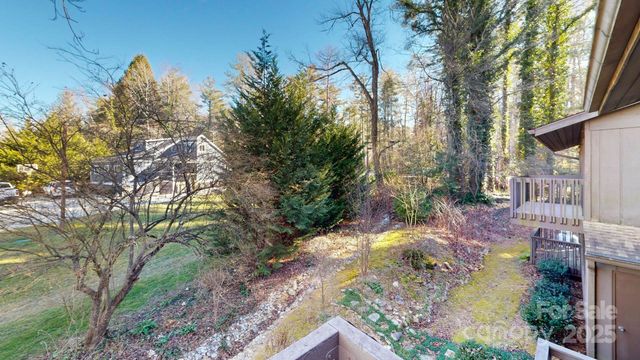 50 Maxine Lane 104, Hendersonville, NC 28739