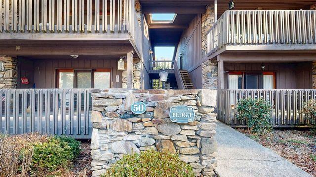 50 Maxine Lane 104, Hendersonville, NC 28739