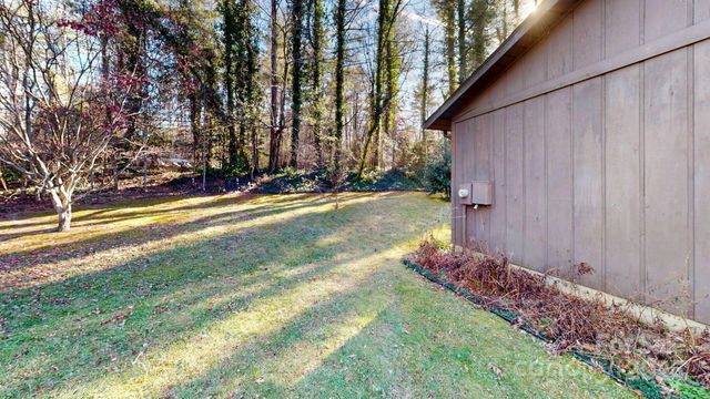 50 Maxine Lane 104, Hendersonville, NC 28739