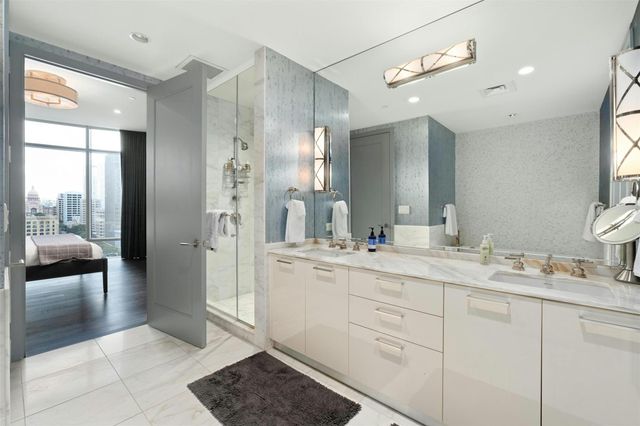 200 Congress Ave 15D, Austin, TX 78701