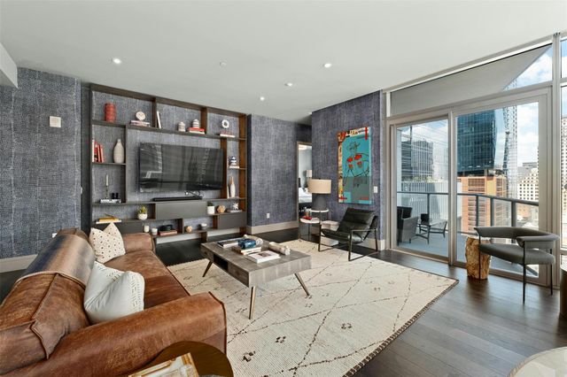 200 Congress Ave 15D, Austin, TX 78701