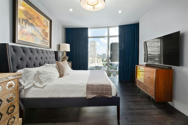 200 Congress Ave 15D, Austin, TX 78701