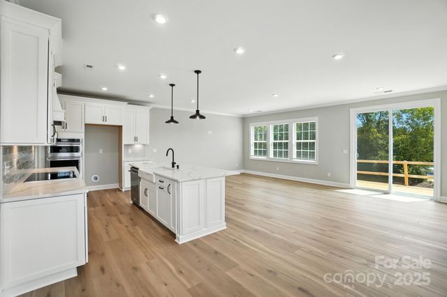 12123 Lavinia Lane, Charlotte, NC 28277