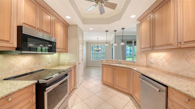 5211 PARISIENNE PLACE 101B27, Sarasota, FL 34238