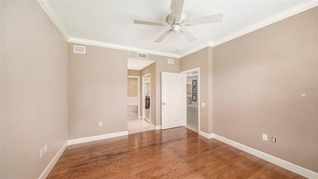 5211 PARISIENNE PLACE 101B27, Sarasota, FL 34238