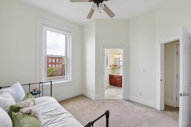 1931 Bigelow Street, Cincinnati, OH 45219