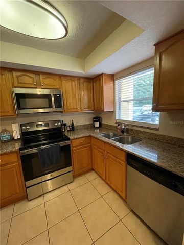 918 LA COSTA CIRCLE 3, Sarasota, FL 34237