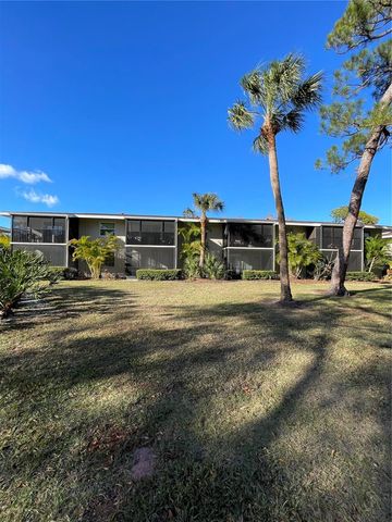 918 LA COSTA CIRCLE 3, Sarasota, FL 34237