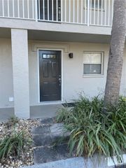 918 LA COSTA CIRCLE 3, Sarasota, FL 34237