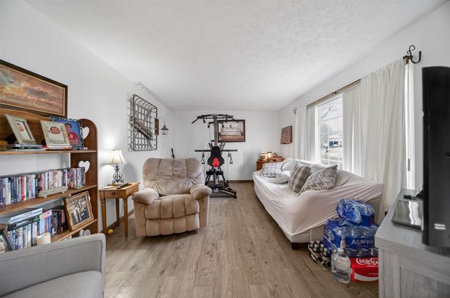 4540 BUDD Drive, Erie, PA 16506