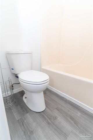 601 E Burgess Rd G5, Pensacola, FL 32504