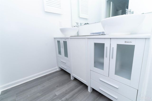 601 E Burgess Rd G5, Pensacola, FL 32504