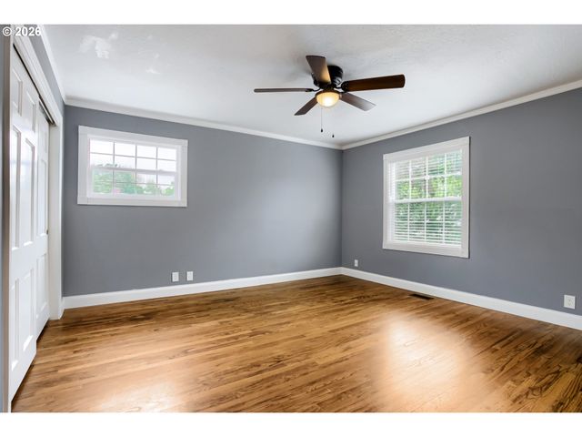 11820 Sw CLIFFORD St, Beaverton, OR 97008