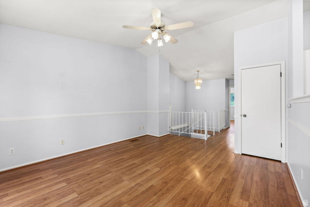 Image 13 of property listing at 1419 S 50 W, Farmington, UT 84025