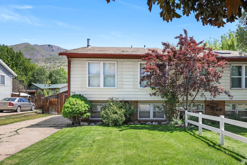 Image 10 of property listing at 1419 S 50 W, Farmington, UT 84025