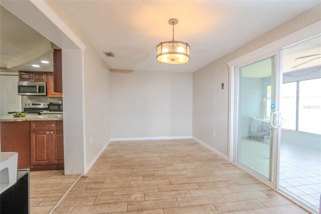 1050 DEAL LANE, Holiday, FL 34691