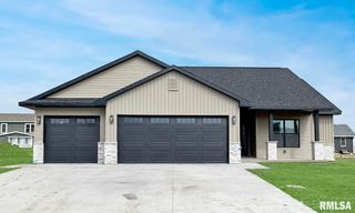 27 Neylon Street, Mt Sterling, IL 62353