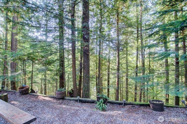 175 Big River Boulevard E, Deming, WA 98244