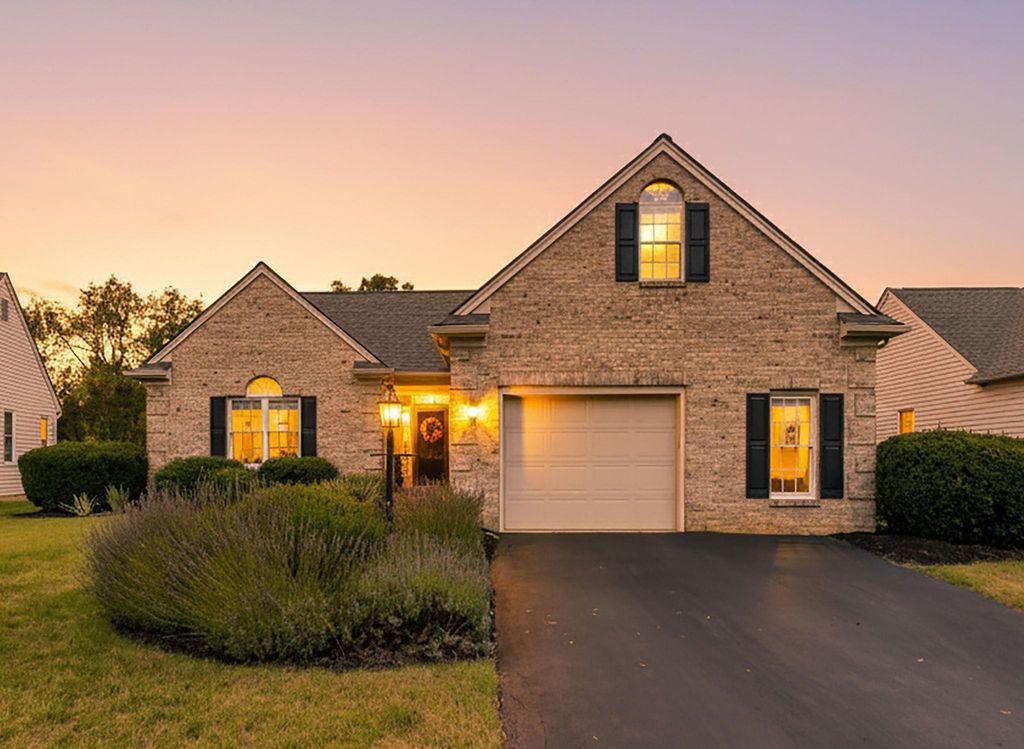 725 GOVERNORS WAY, Waynesboro, VA 22980