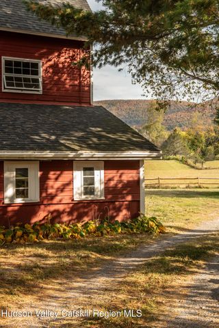 11548 New York 23a, Lexington, NY 12452