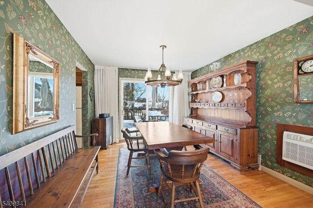 33 Kennedy Ter, Westwood Boro, NJ 07675