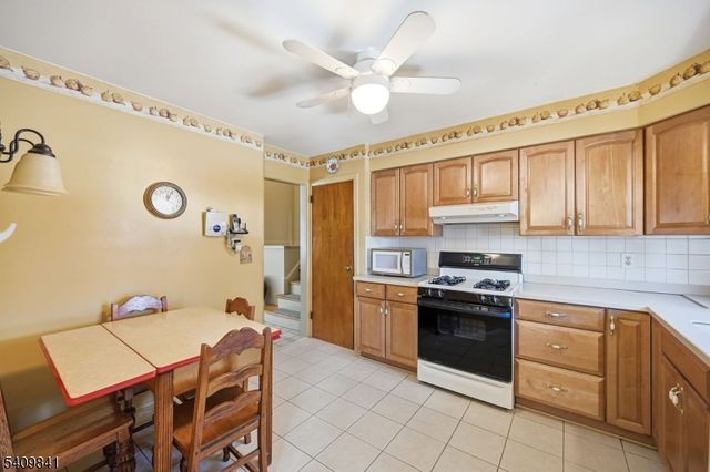 33 Kennedy Ter, Westwood Boro, NJ 07675