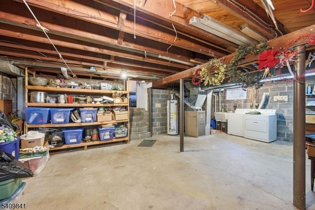 33 Kennedy Ter, Westwood Boro, NJ 07675